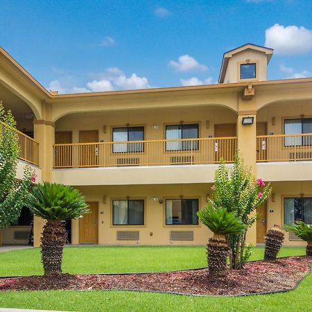 Americas Best Value Inn & Suites Томбал Экстерьер фото