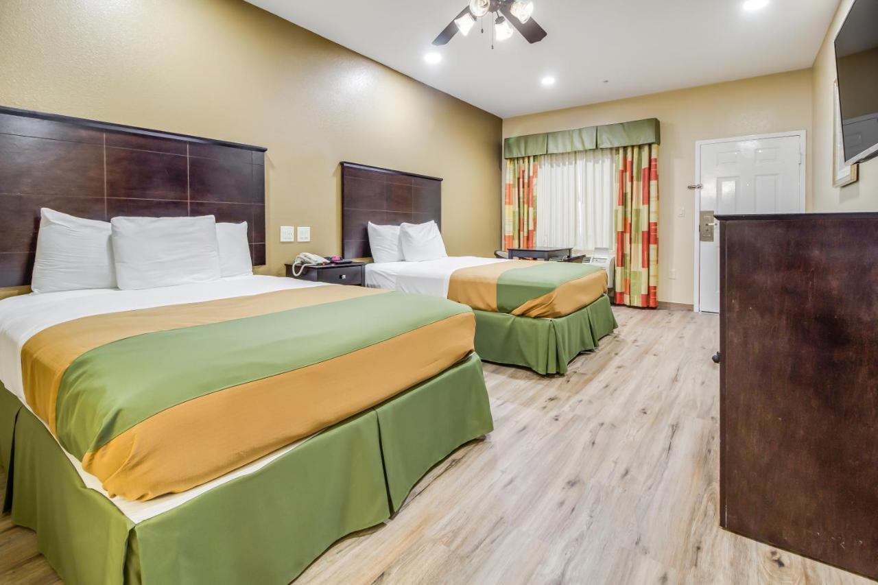 Americas Best Value Inn & Suites Томбал Экстерьер фото