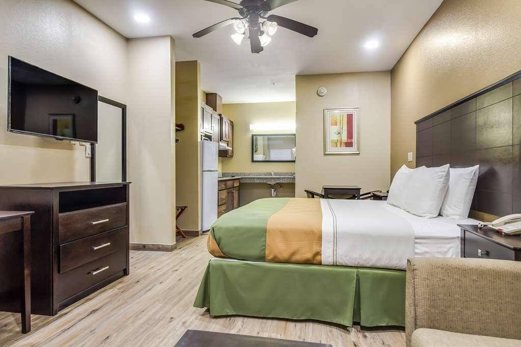 Americas Best Value Inn & Suites Томбал Номер фото